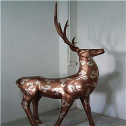 动物鹿雕塑