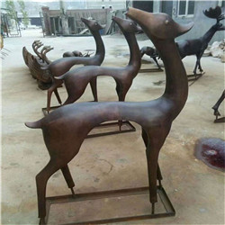 紫铜鹿锻造动物雕塑厂家