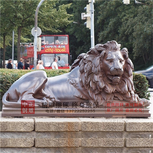 公园铜狮子.jpg