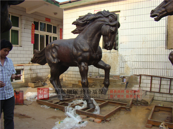 铜马雕塑现货.jpg