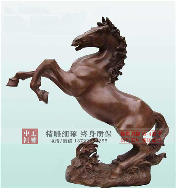 马到成功铜摆件.jpg