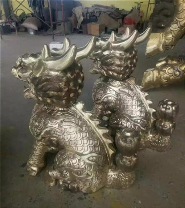 门口铜麒麟图片.jpg