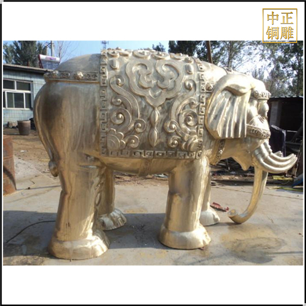 大型鎏金铜大象.jpg