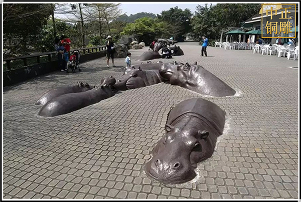 公园河马铜雕塑.jpg