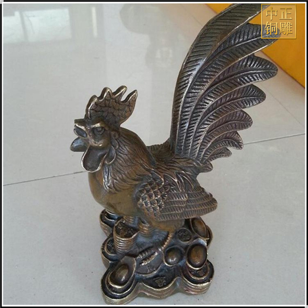 铜公鸡雕塑摆件.jpg