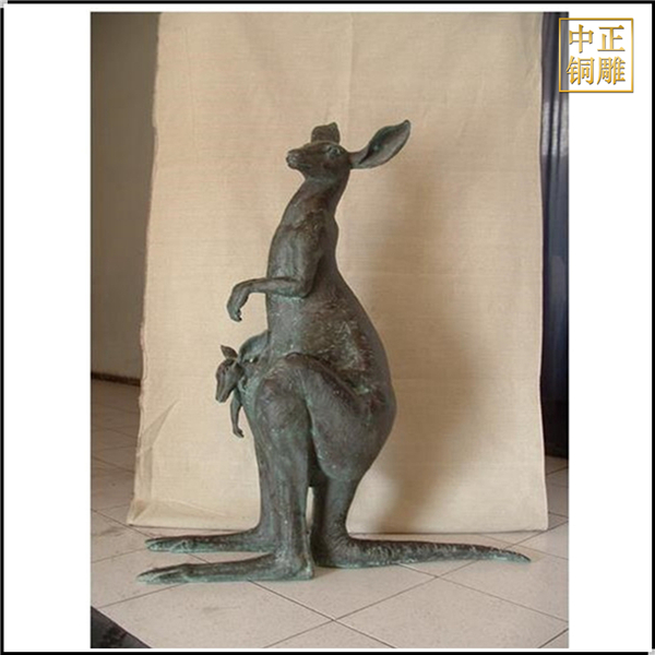 口袋铜袋鼠.jpg