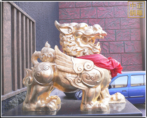 大型铜貔貅.jpg