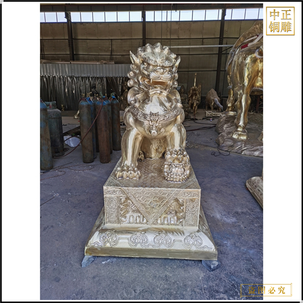 故宫黄铜狮子雕塑