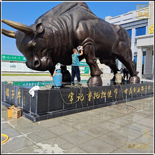 大号商业街步行街铜牛雕塑