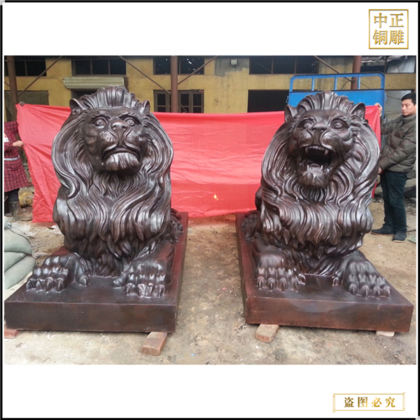 银行门前铸铜汇丰狮子.jpg