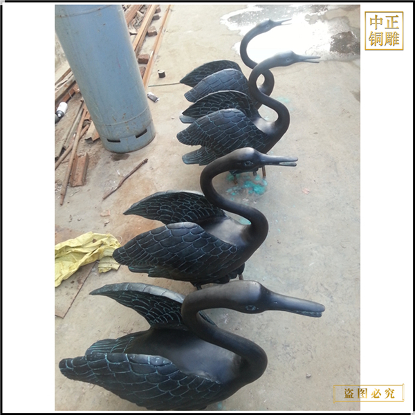 50公分高铸铜天鹅铸造.jpg