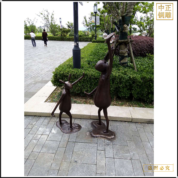 11小兔子景观雕塑铸造.jpg