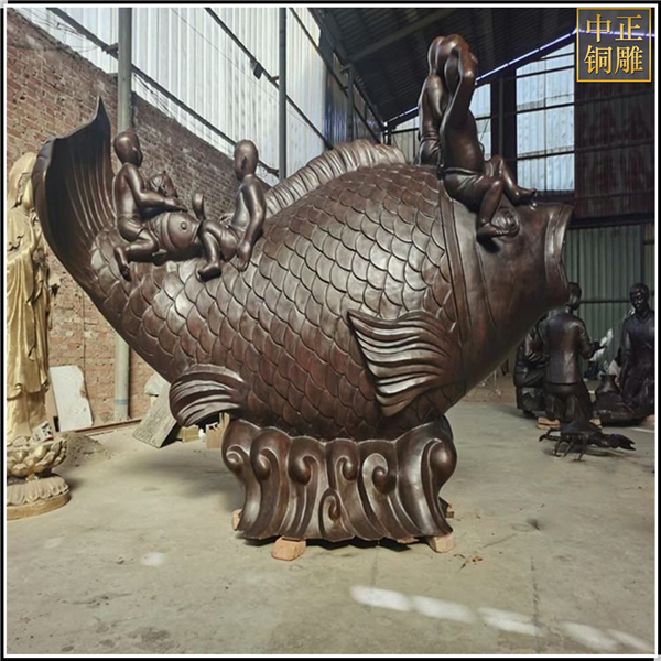 大型室外铜鱼雕塑