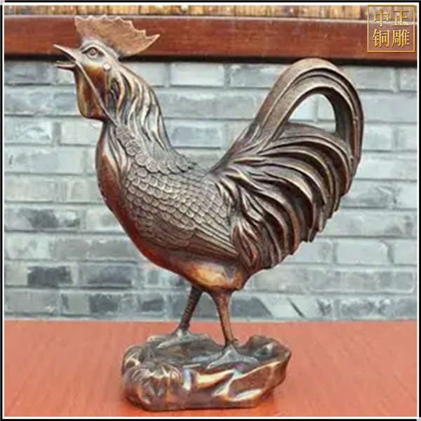 铜鸡雕塑摆件铸造厂家