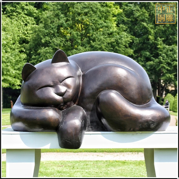 睡觉小猫景观铜雕塑.jpg