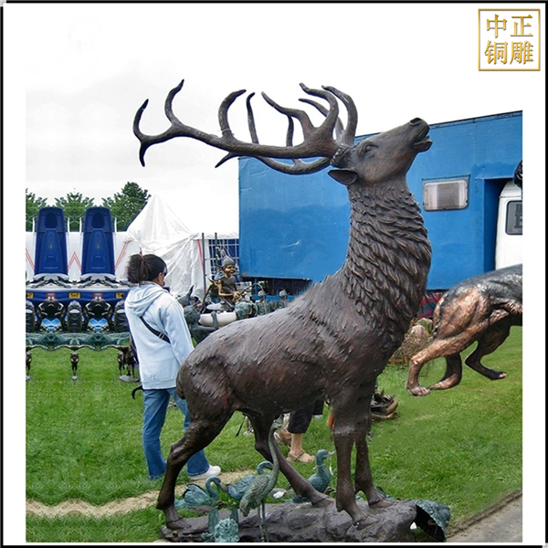 铜鹿雕塑铸造厂家.jpg