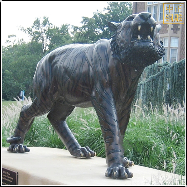 景观老虎动物雕塑.jpg